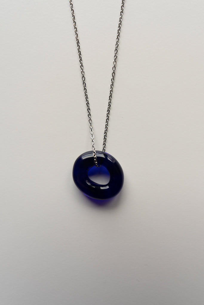 Collier Eko bleu marine